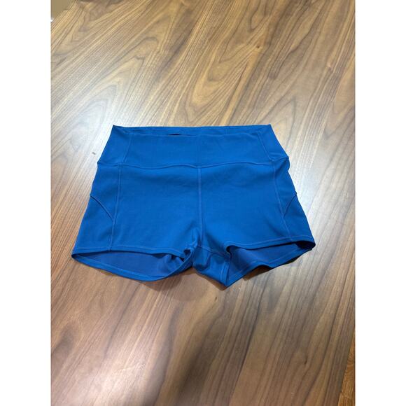 Lululemon in movement short 2 1/2 size 10 - Picture 1 of 4